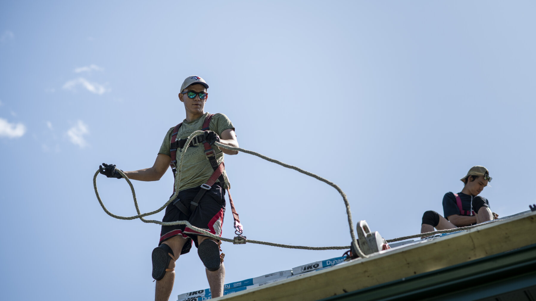 Roofer Salary Guide in the United States 2023 Jobber