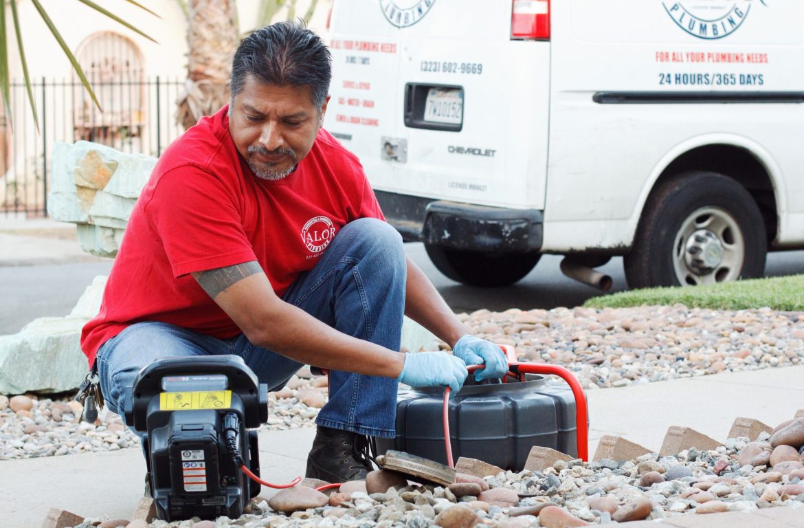 image of plumber from Valor Plumbing