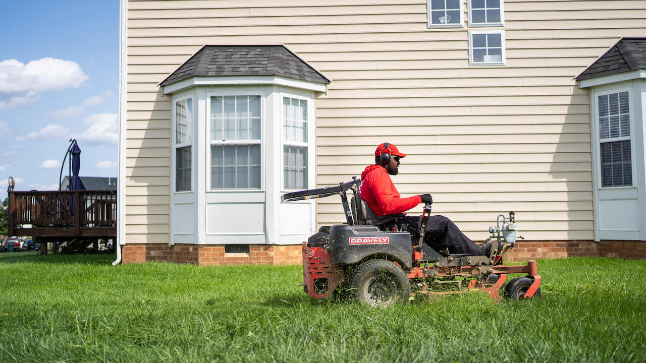 How To Start A Lawn Care Business Legally In 9 Steps